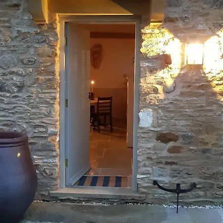 Holiday home Seaves Mill Cartsheds *