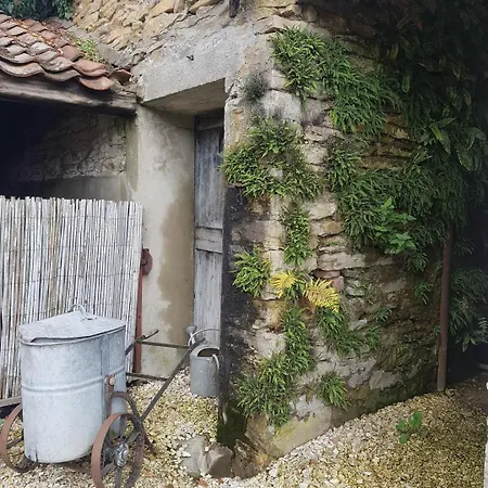 Holiday home Seaves Mill Cartsheds *