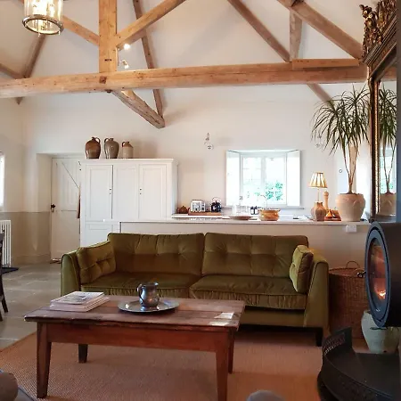 Holiday home Seaves Mill Cartsheds